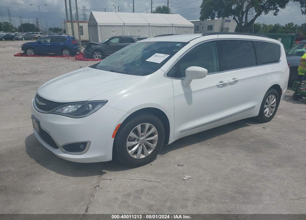 2017 CHRYSLER PACIFICA TOURING L VIN: 2C4RC1BG0HR702867