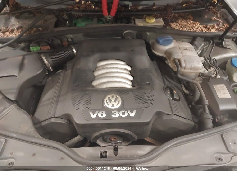 2005 VOLKSWAGEN PASSAT GLX VIN: WVWTU63B35E057465