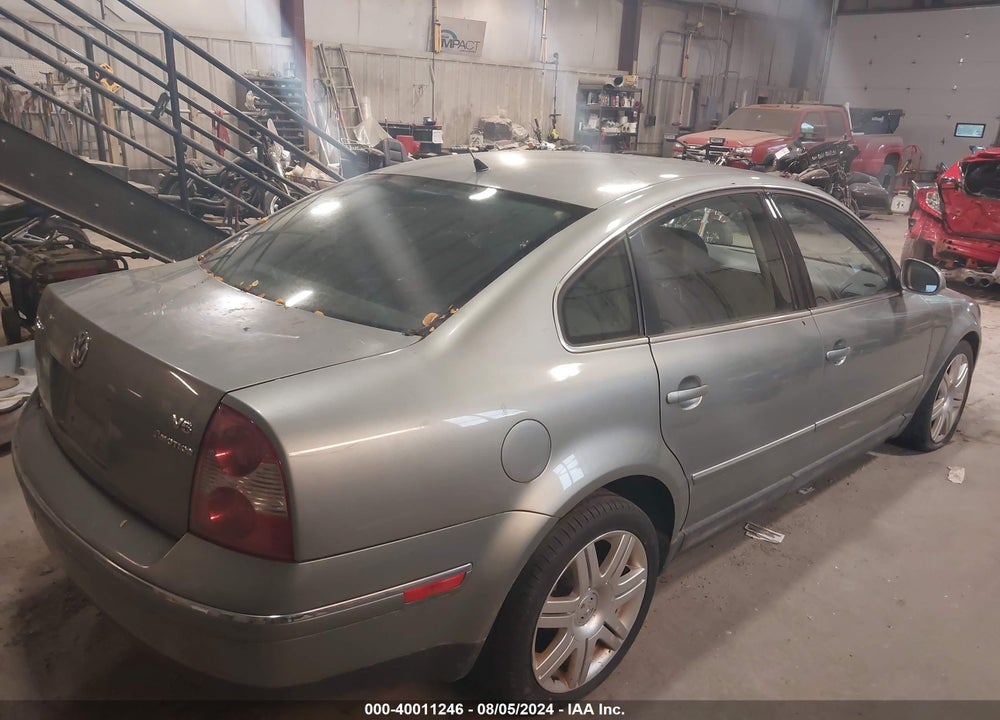 2005 VOLKSWAGEN PASSAT GLX VIN: WVWTU63B35E057465
