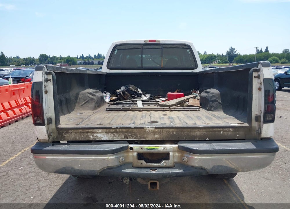 2000 FORD F-350 LARIAT/XL/XLT VIN: 1FTSW31F8YEE17893