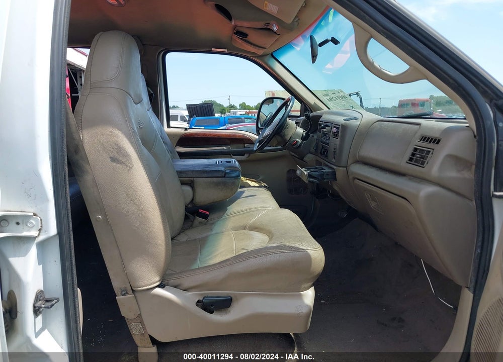 2000 FORD F-350 LARIAT/XL/XLT VIN: 1FTSW31F8YEE17893