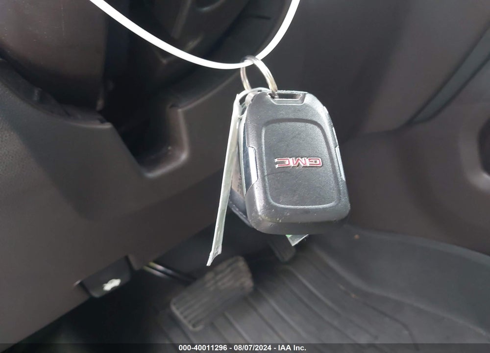 2019 GMC SIERRA 1500 SLT VIN: 3GTU9DED1KG269200