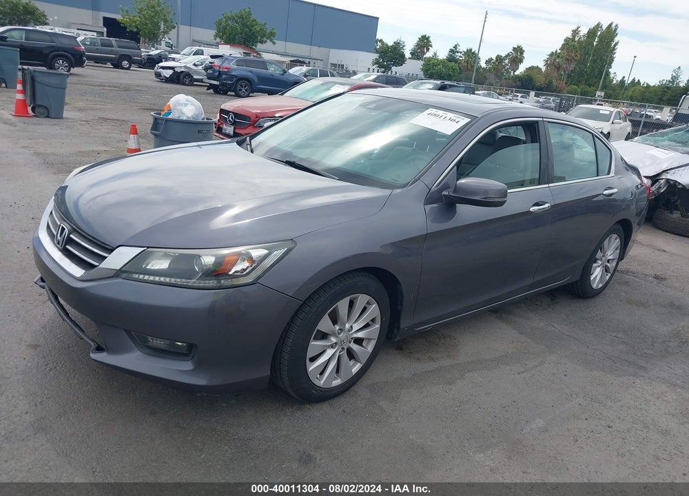 2015 HONDA ACCORD EX-L VIN: 1HGCR2F80FA213594