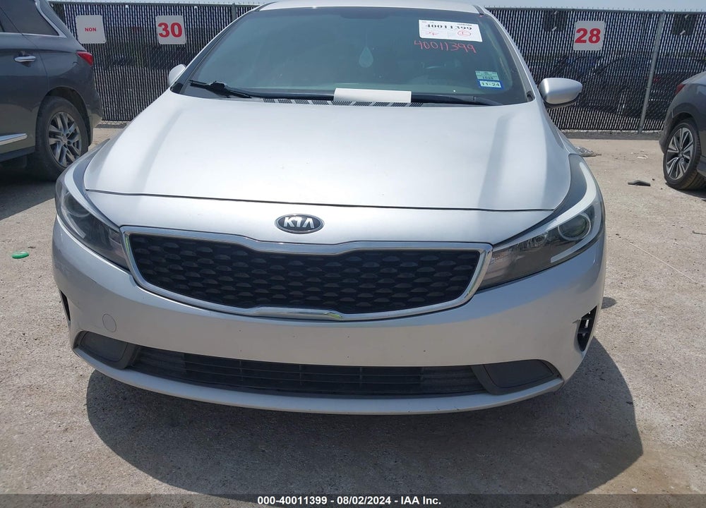 2017 KIA FORTE LX VIN: 3KPFK4A77HE061131
