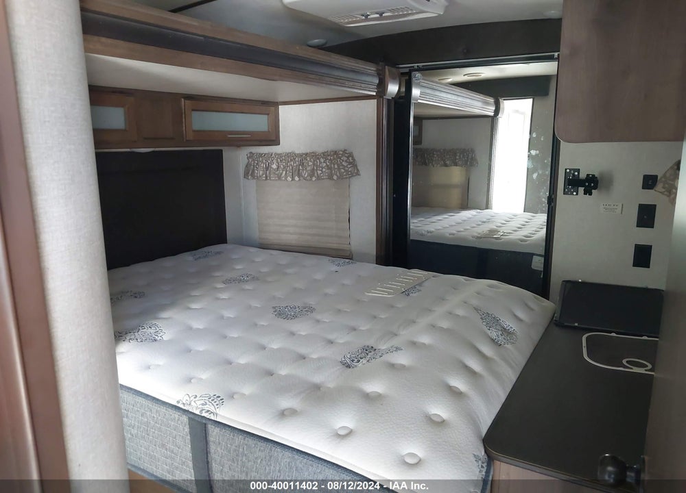 2018 KEYSTONE RV COUGAR HALF-TON VIN: 4YDT33S2XJV509440