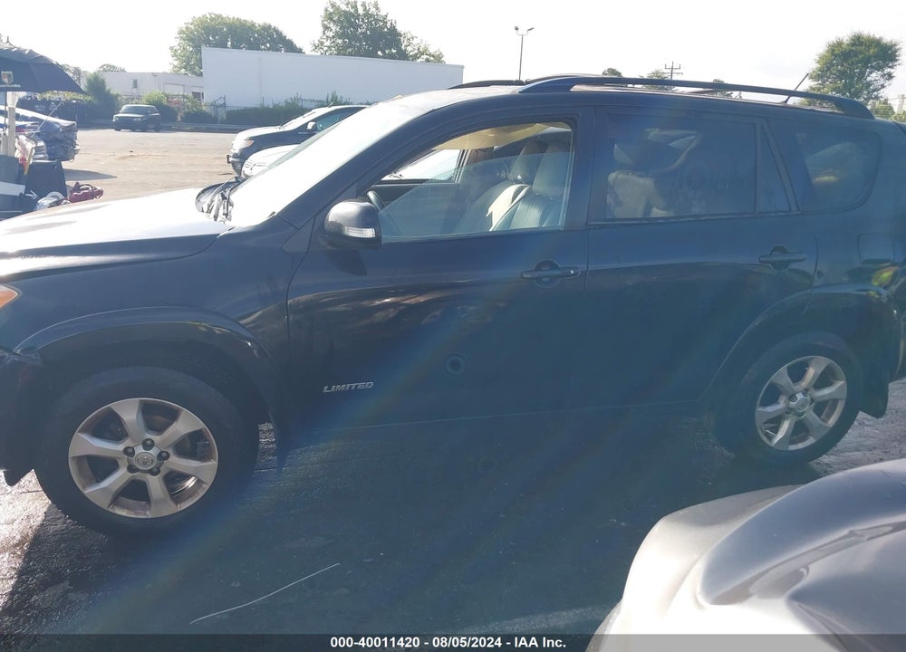 2009 TOYOTA RAV4 LIMITED VIN: JTMBF31VX95011235