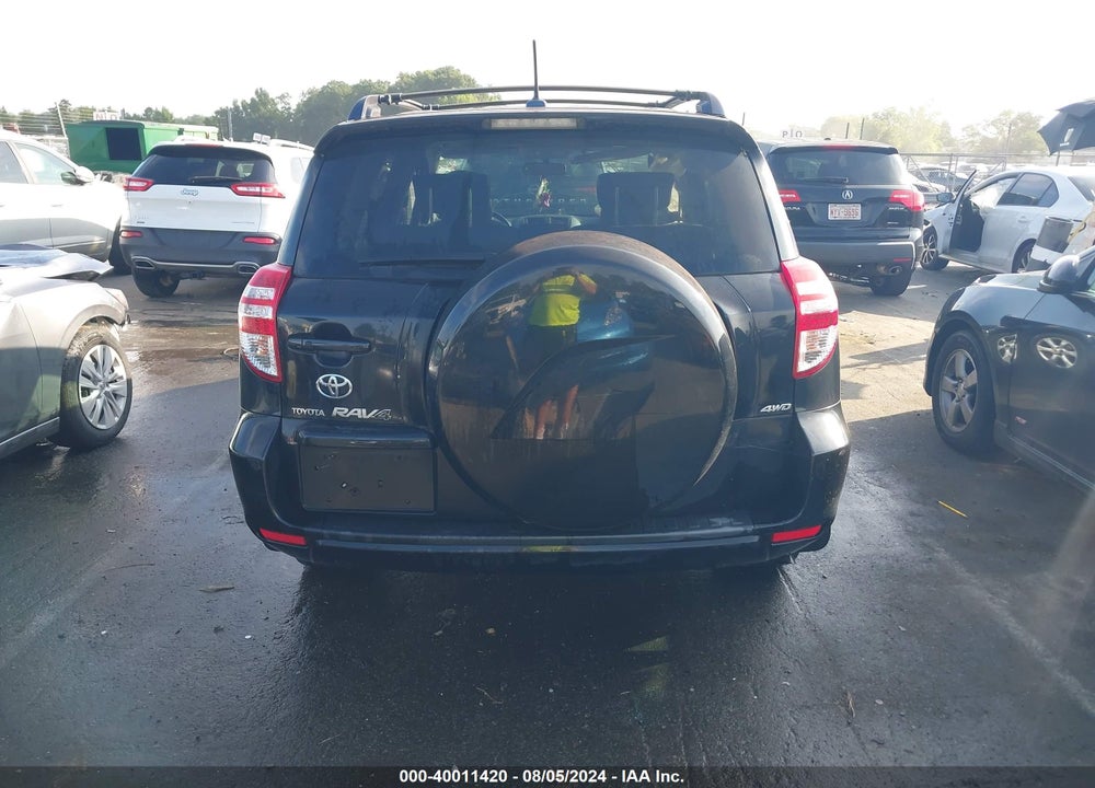 2009 TOYOTA RAV4 LIMITED VIN: JTMBF31VX95011235