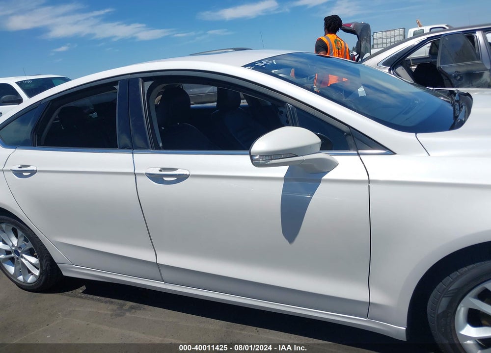 2020 FORD FUSION HYBRID SEL VIN: 3FA6P0MU4LR114127