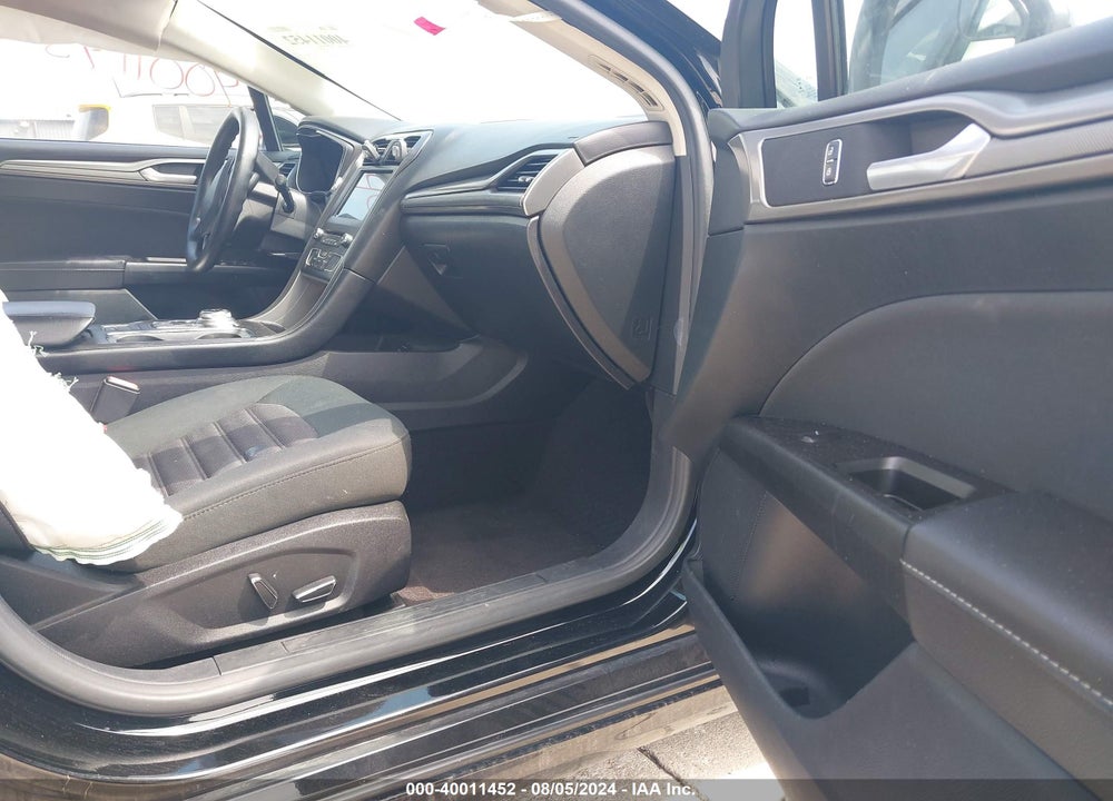 2017 FORD FUSION SE VIN: 3FA6P0H79HR199042