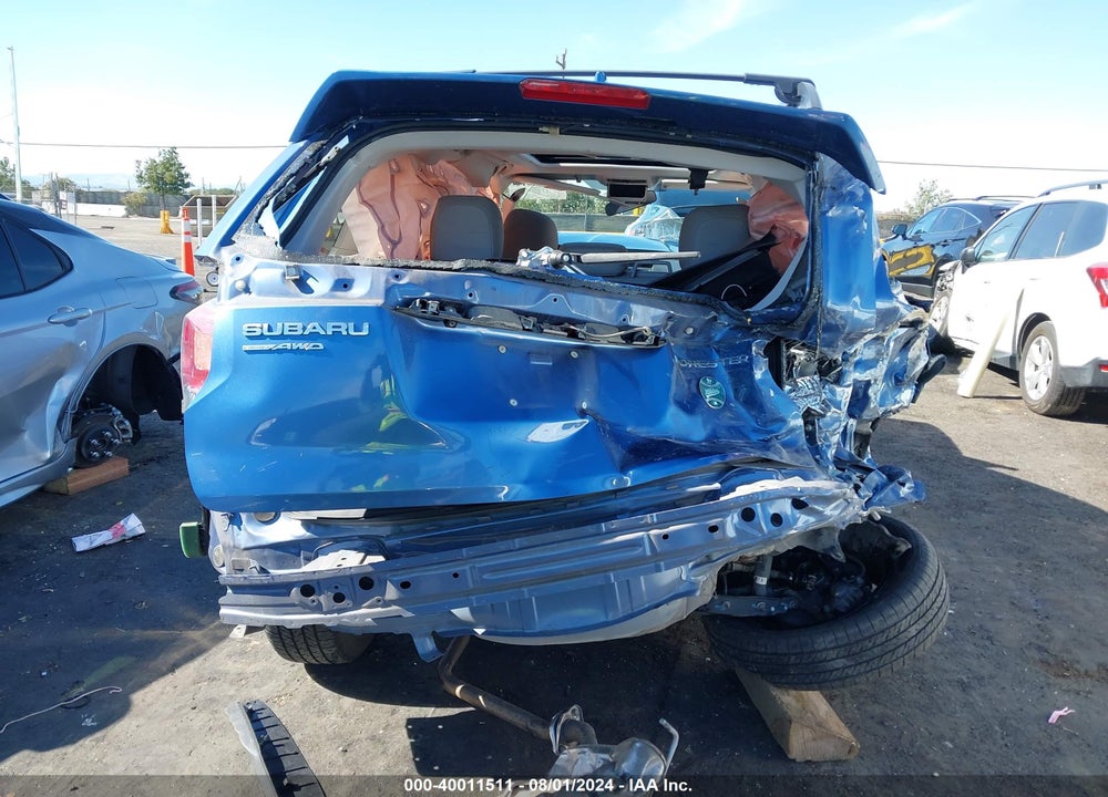 2018 SUBARU FORESTER 2.5I PREMIUM VIN: JF2SJAEC2JG447809