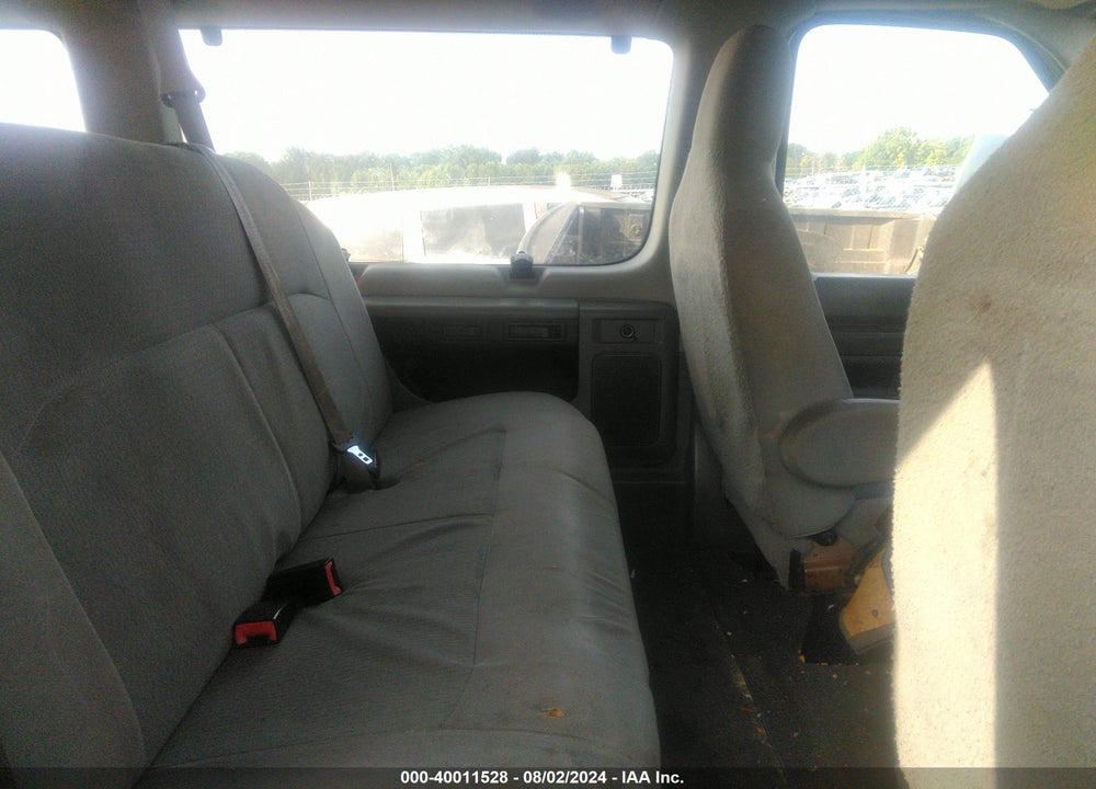 2011 FORD E-350 SUPER DUTY XLT VIN: 1FBNE3BL9BDA60052