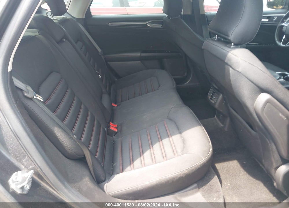 2016 FORD FUSION SE VIN: 3FA6P0HD6GR399090