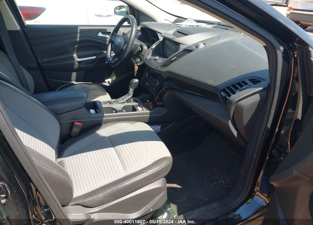 2018 FORD ESCAPE SE VIN: 1FMCU9GDXJUD18390