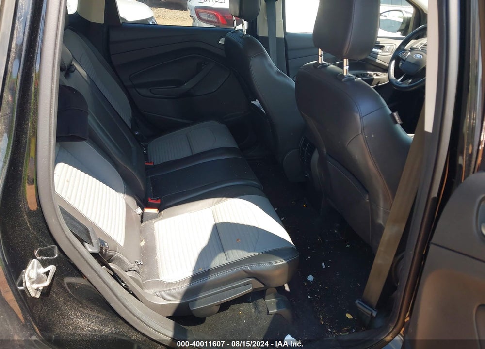 2018 FORD ESCAPE SE VIN: 1FMCU9GDXJUD18390