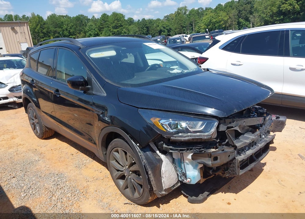 2018 FORD ESCAPE SE VIN: 1FMCU9GDXJUD18390
