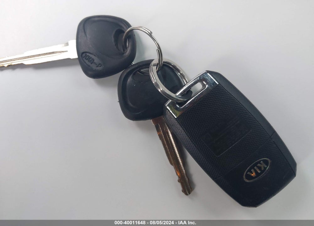 2017 KIA FORTE LX VIN: 3KPFK4A71HE083741