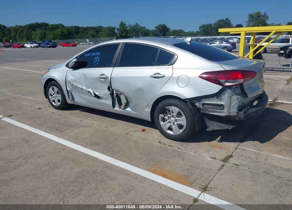 2017 KIA FORTE LX VIN: 3KPFK4A71HE083741
