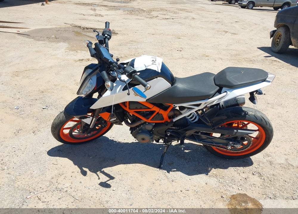 2018 KTM 390 DUKE VIN: MD2JPJ404JC281388