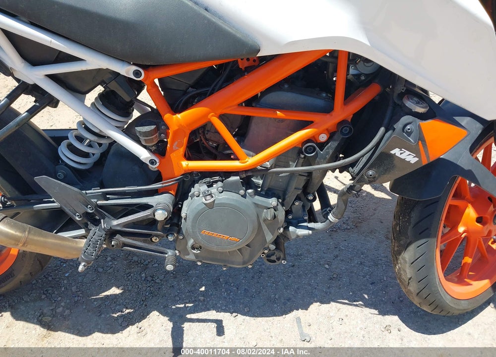 2018 KTM 390 DUKE VIN: MD2JPJ404JC281388