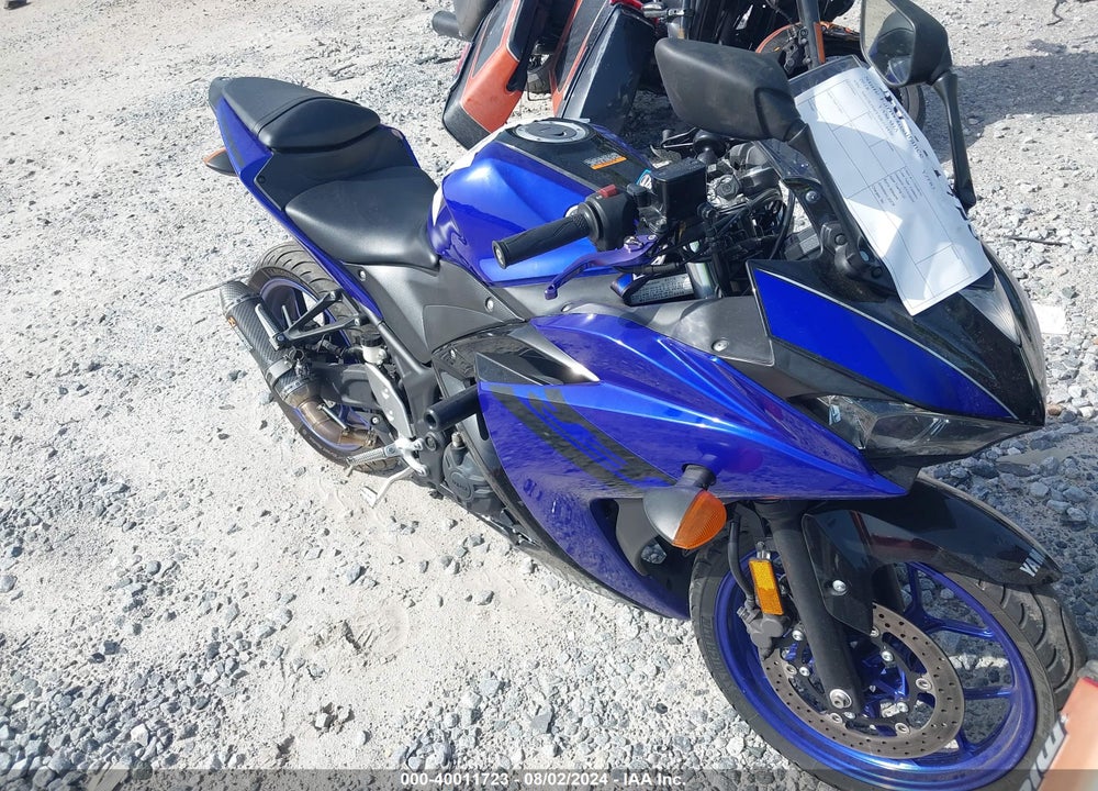 2018 YAMAHA YZFR3 VIN: MH3RH06Y4JK018439
