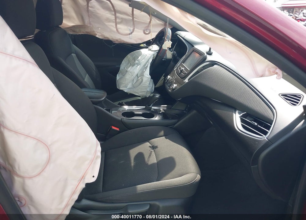 2018 CHEVROLET MALIBU LT VIN: 1G1ZD5ST4JF235749