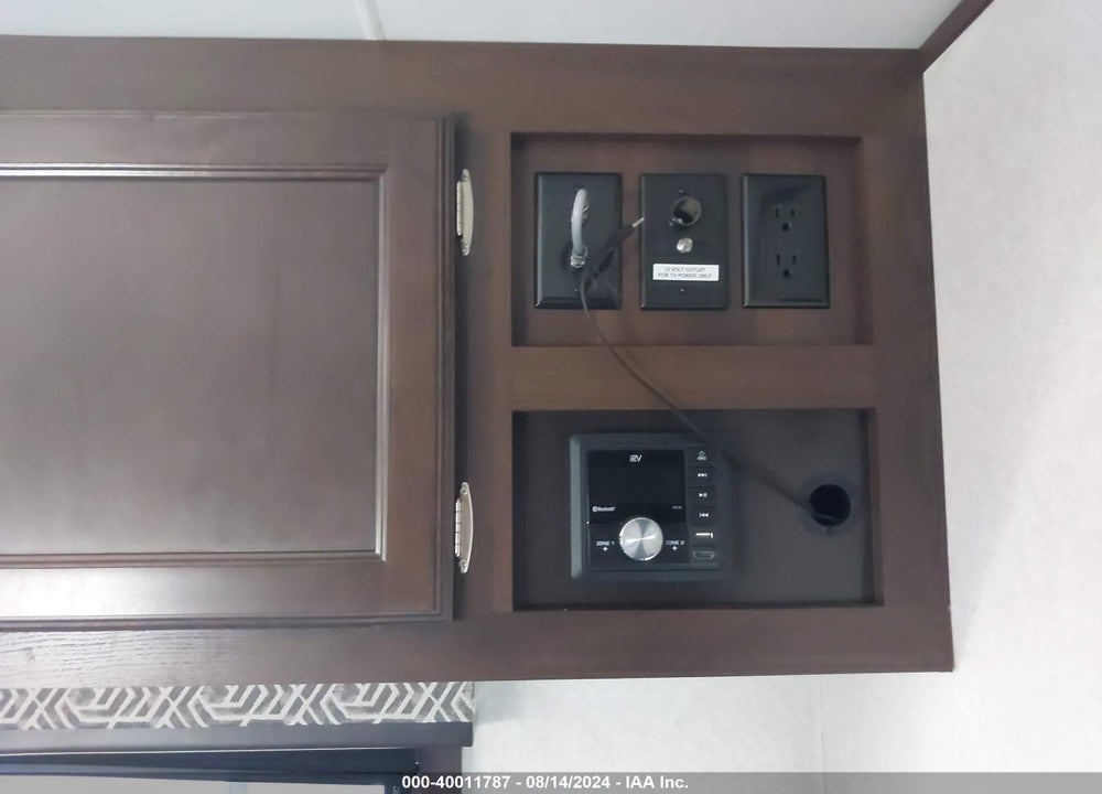 2019 JAYCO OTHER VIN: 1UJBJ0BN9K17V1044