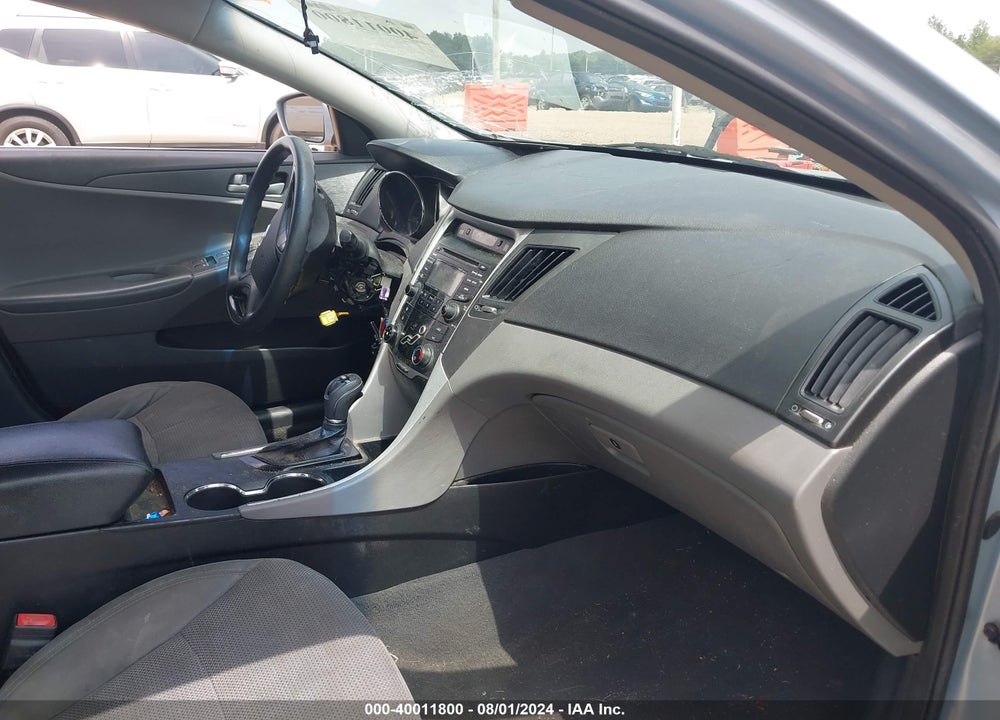 2013 HYUNDAI SONATA GLS VIN: 5NPEB4AC4DH685936