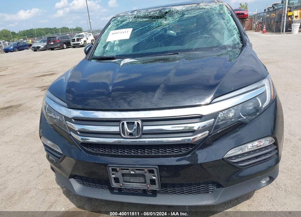 2018 HONDA PILOT VIN: 5FNYF6H55JB072030