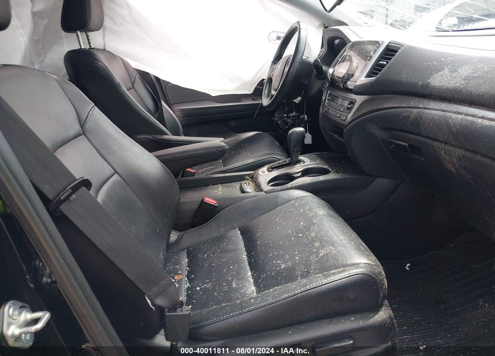 2018 HONDA PILOT VIN: 5FNYF6H55JB072030