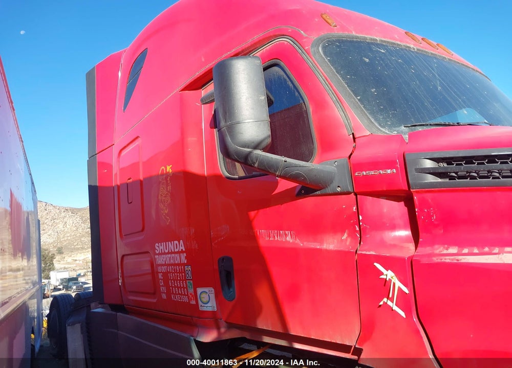 2019 FREIGHTLINER NEW CASCADIA 126 VIN: 1FUJHHDR5KLKE3586