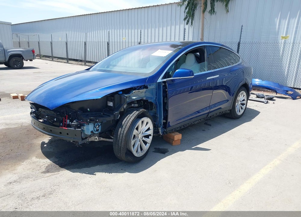 2016 TESLA MODEL X VIN: 5YJXCBE27GF008152