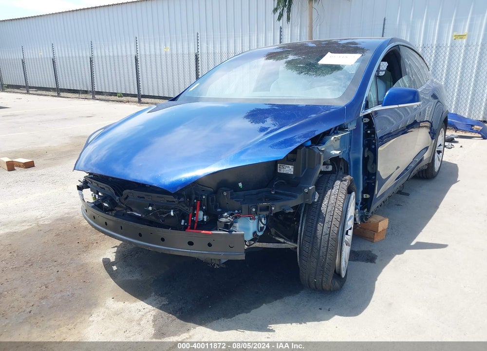 2016 TESLA MODEL X VIN: 5YJXCBE27GF008152