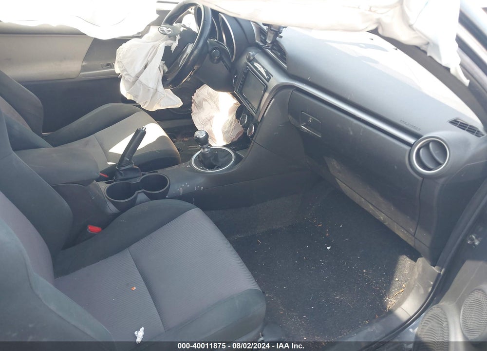 2016 SCION TC VIN: JTKJF5C73GJ021320