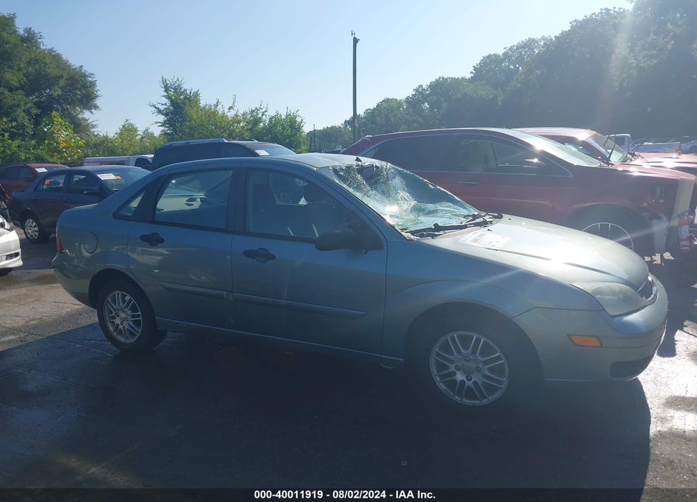 2005 FORD FOCUS ZX4 VIN: 1FAFP34N65W257445