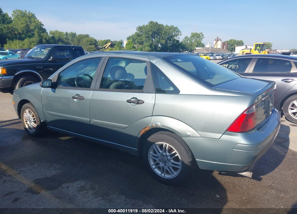 2005 FORD FOCUS ZX4 VIN: 1FAFP34N65W257445
