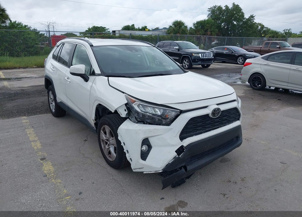 2019 TOYOTA RAV4 XLE VIN: JTMW1RFV7KD015329