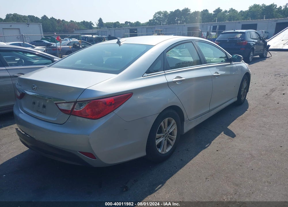 2014 HYUNDAI SONATA GLS VIN: 5NPEB4AC3EH870478