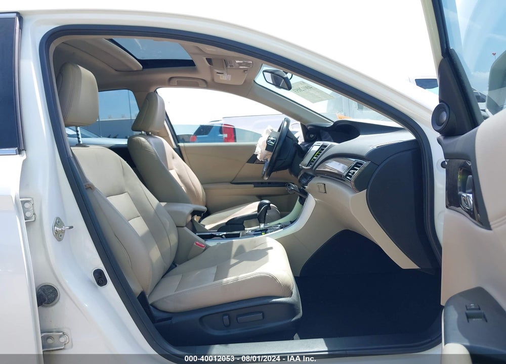 2017 HONDA ACCORD EX-L VIN: 1HGCR2F85HA202397