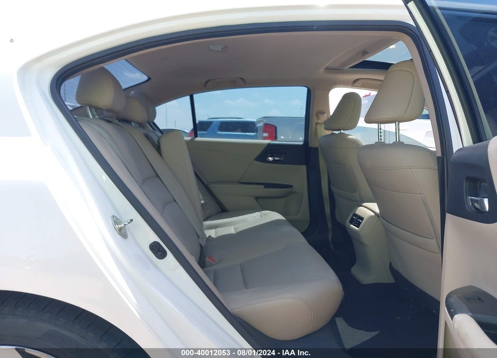 2017 HONDA ACCORD EX-L VIN: 1HGCR2F85HA202397