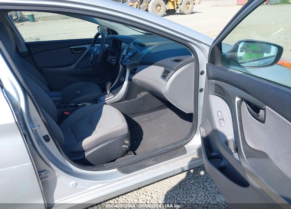 2013 HYUNDAI ELANTRA GLS VIN: 5NPDH4AE1DH282072