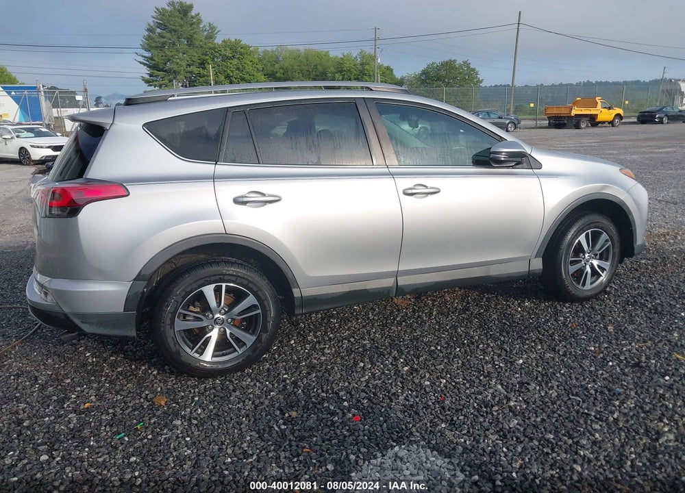 2017 TOYOTA RAV4 XLE VIN: 2T3WFREVXHW318085