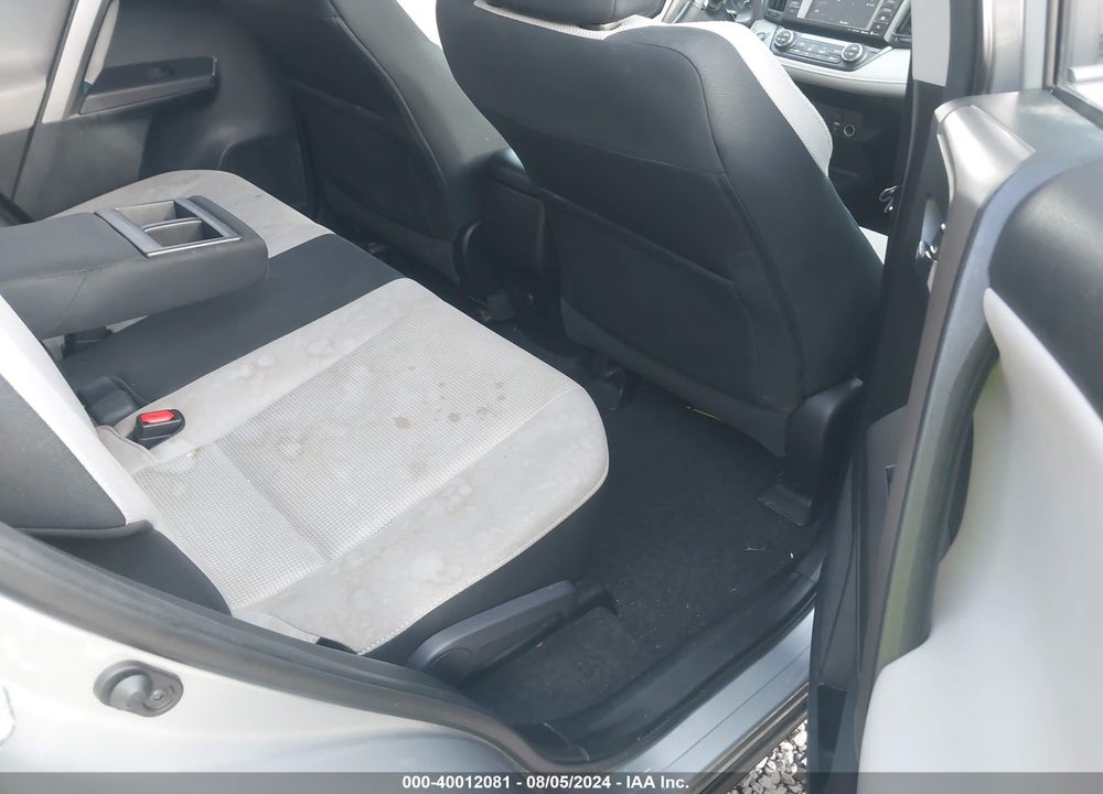 2017 TOYOTA RAV4 XLE VIN: 2T3WFREVXHW318085
