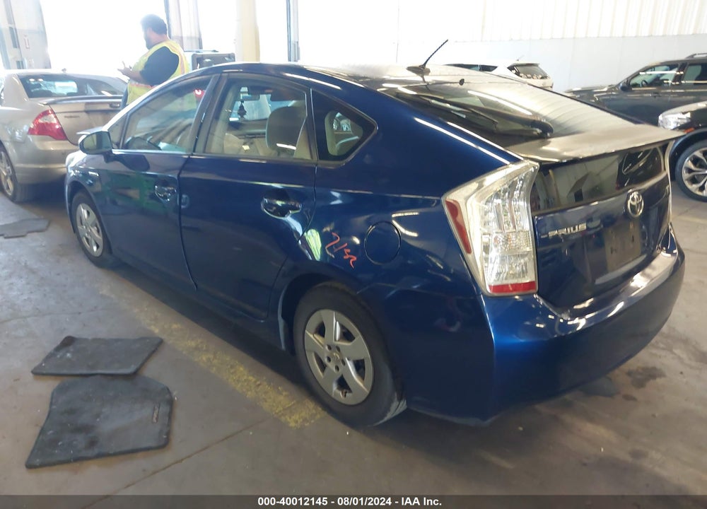 2011 TOYOTA PRIUS TWO VIN: JTDKN3DU5B1439779