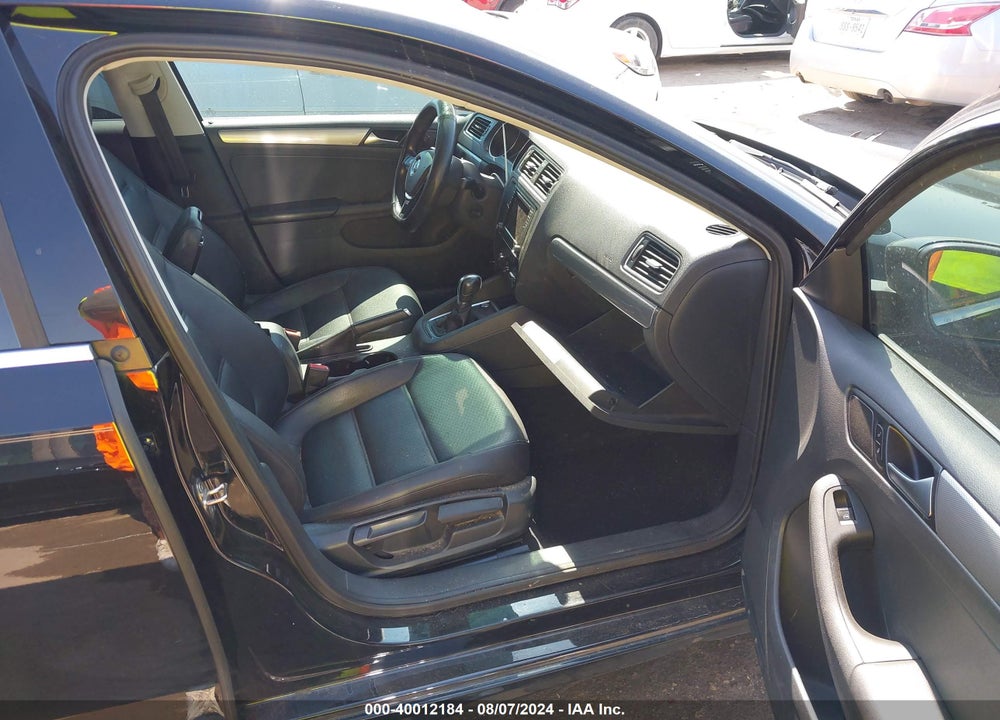 2017 VOLKSWAGEN JETTA 1.4T SE VIN: 3VWDB7AJ5HM222731