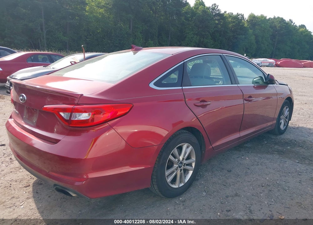 2015 HYUNDAI SONATA SE VIN: 5NPE24AF0FH177606