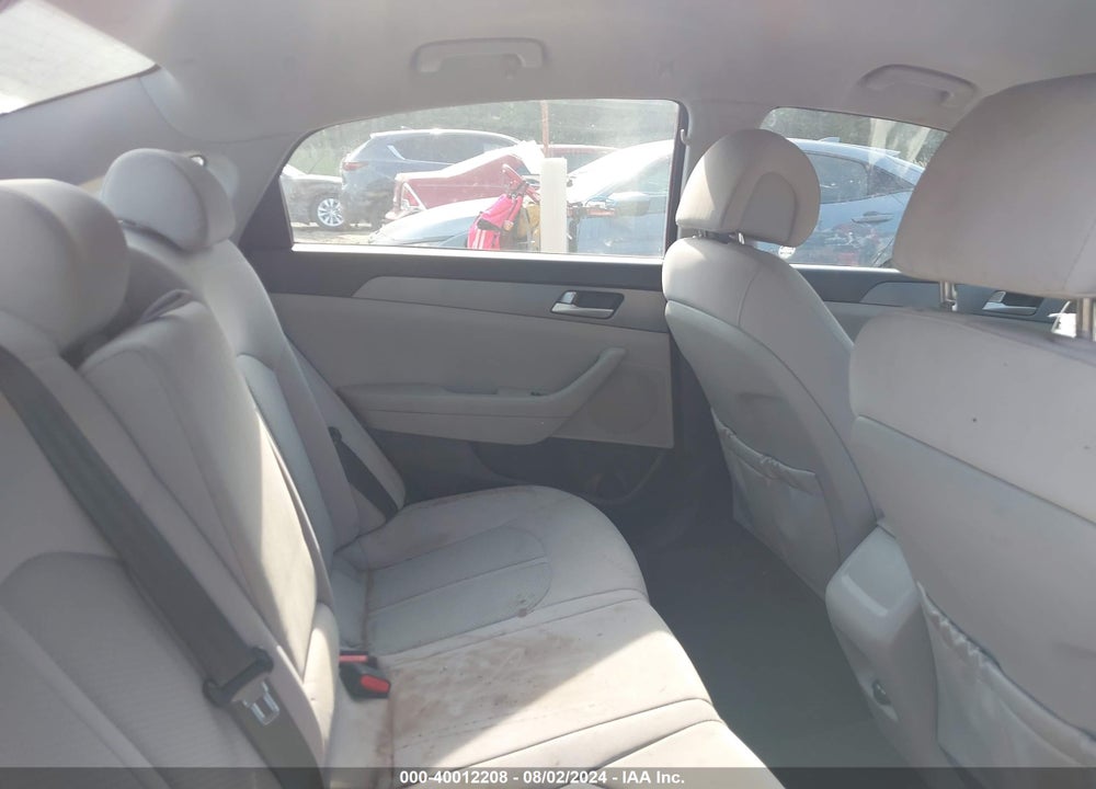 2015 HYUNDAI SONATA SE VIN: 5NPE24AF0FH177606