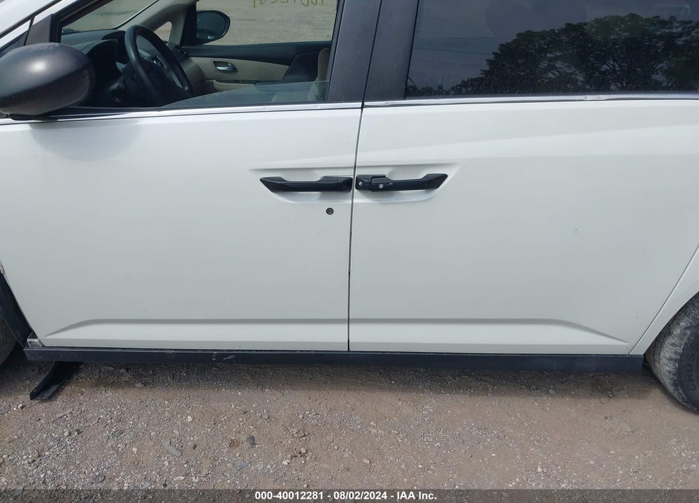 2015 HONDA ODYSSEY LX VIN: 5FNRL5H27FB018944