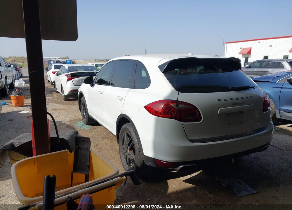 2014 PORSCHE CAYENNE DIESEL VIN: WP1AF2A26ELA35886