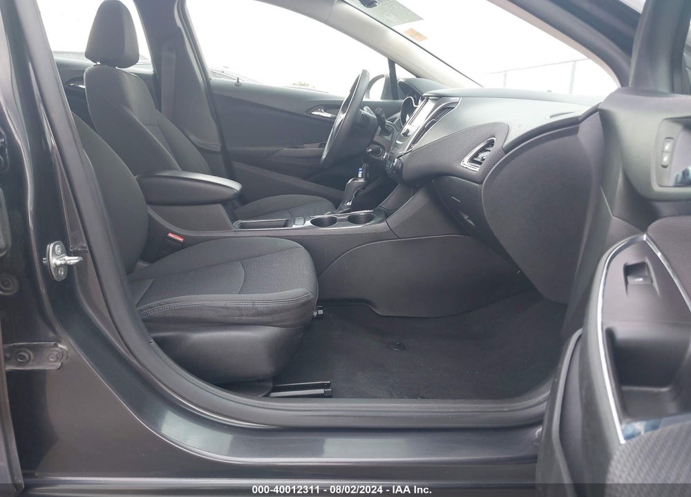 2017 CHEVROLET CRUZE LT AUTO VIN: 1G1BE5SM6H7157129