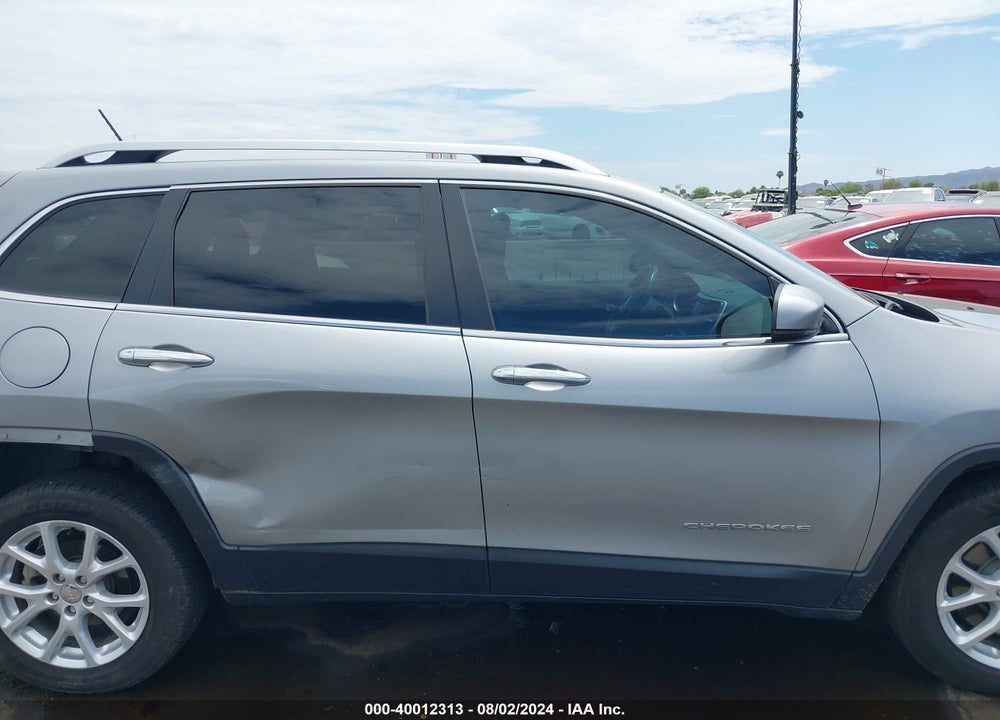 2015 JEEP CHEROKEE LATITUDE VIN: 1C4PJLCB8FW590464